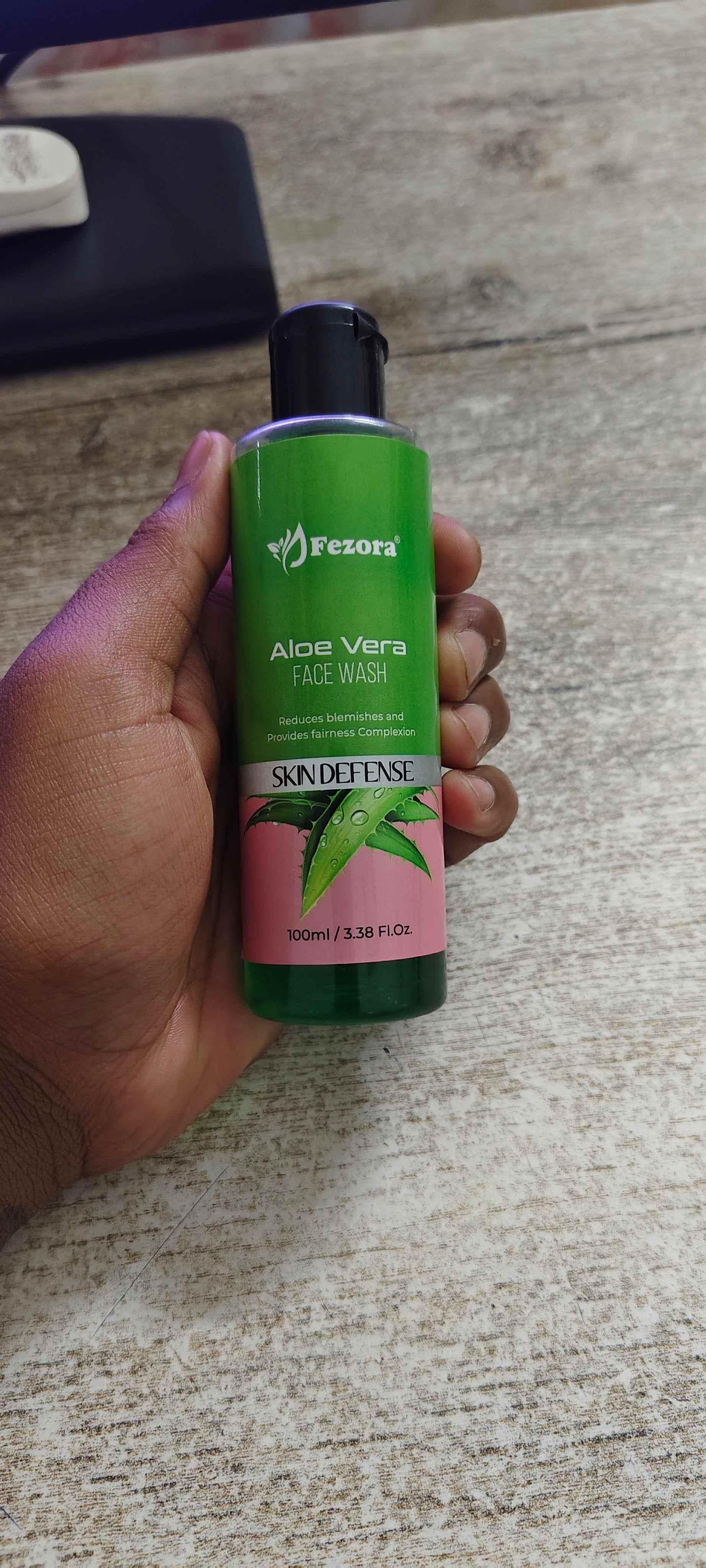Fezora Moisturizing Aloe Vera Face Wash, 100ml
