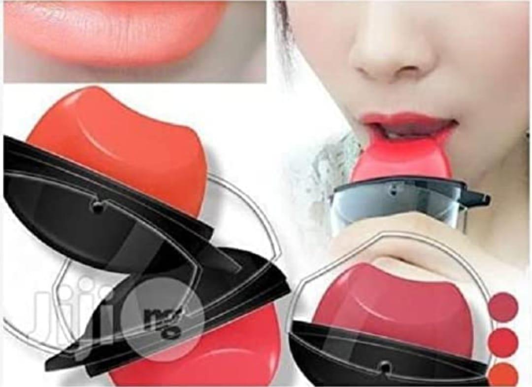 Lip Shape Lipstick Matte Finish (Pack of 2 Random Color)